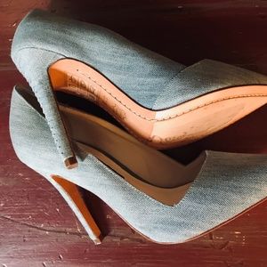 alice and olivia NEW denim blue heels 37.5 by stacey bendet